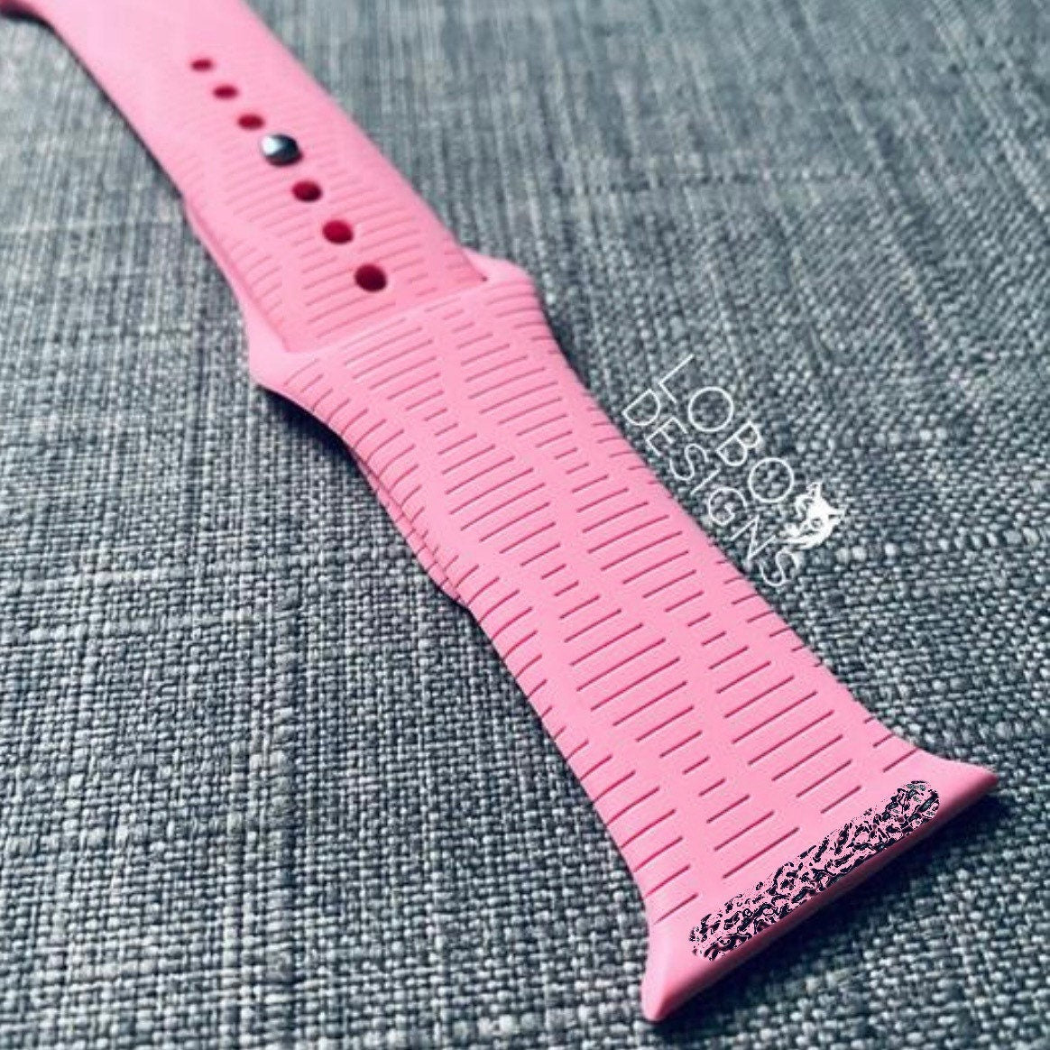 Digital Design — Single-Line Wavy Dash Watch Band Pattern